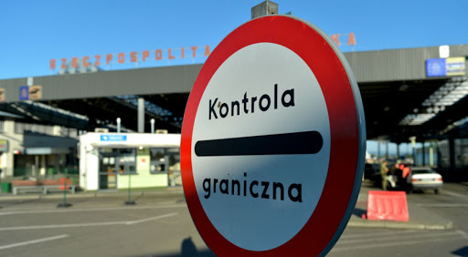 У Польщі скасували карантин для вакцинованих проти Covid мандрівників