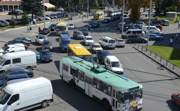 «Кишені», світлофори, знаки: у Луцьку хочуть нову дорожню інфраструктуру