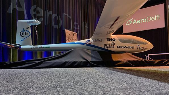 У Нідерландах студентська команда представила зменшений прототип водневого літака