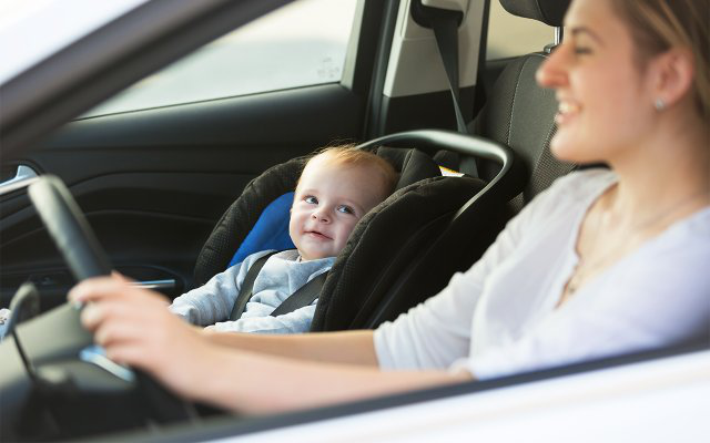 Зміни до ПДР набрали чинності: як тепер перевозити дітей в авто