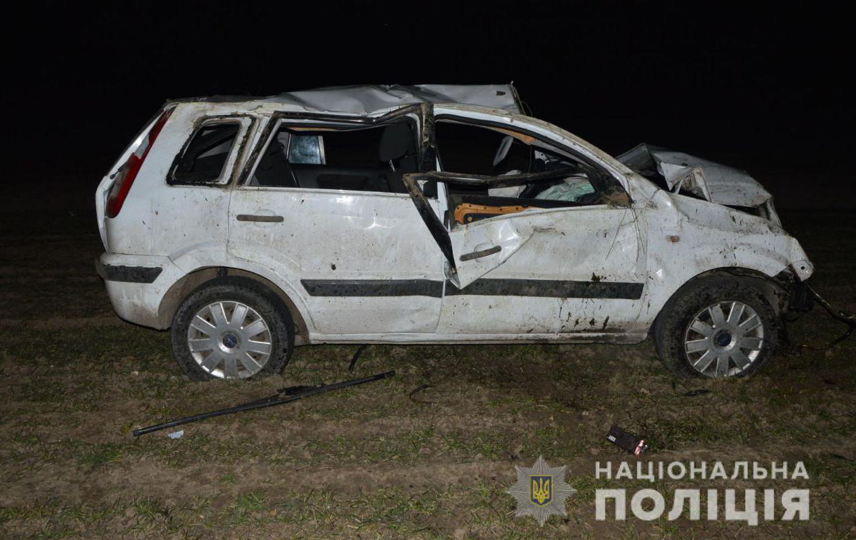 Аварія на Волині: водійку затисло в авто