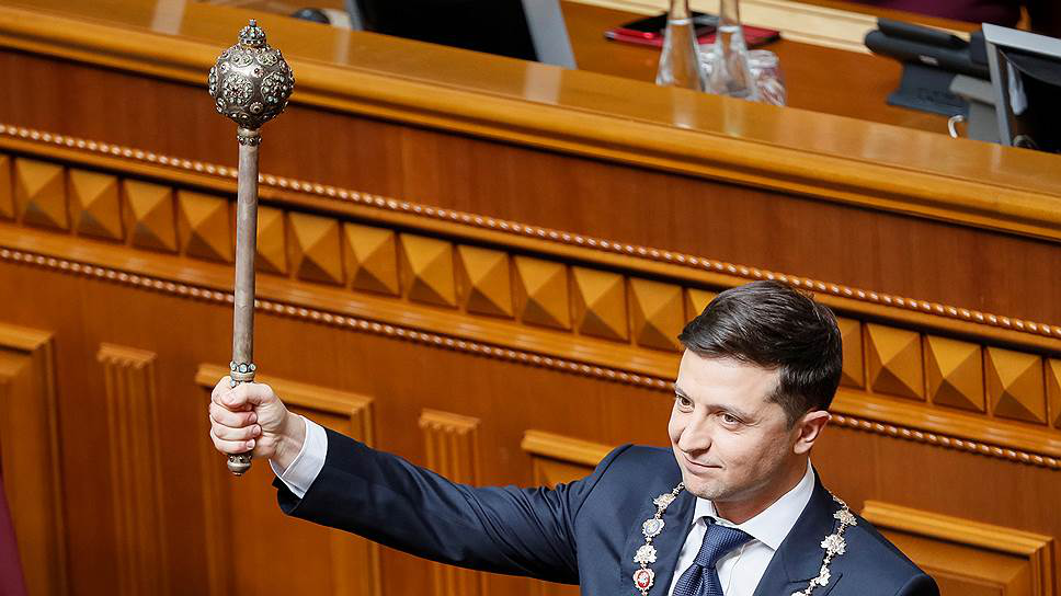 Зеленський лідирує, Порошенко – на другому місці: свіжий президентський рейтинг
