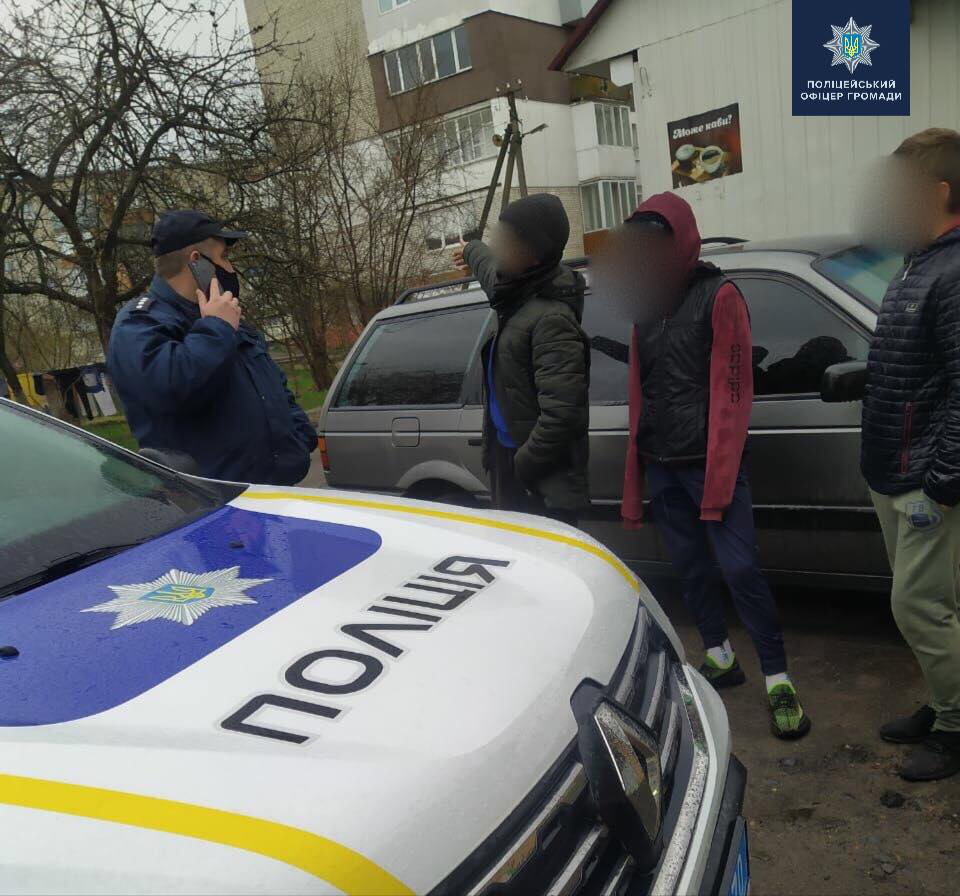 У Люблинці неповнолітні вкрали телефонний кабель  (фото)