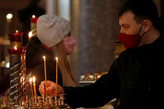 Більшість українців не планує йти до церкви на Великдень, – дослідження