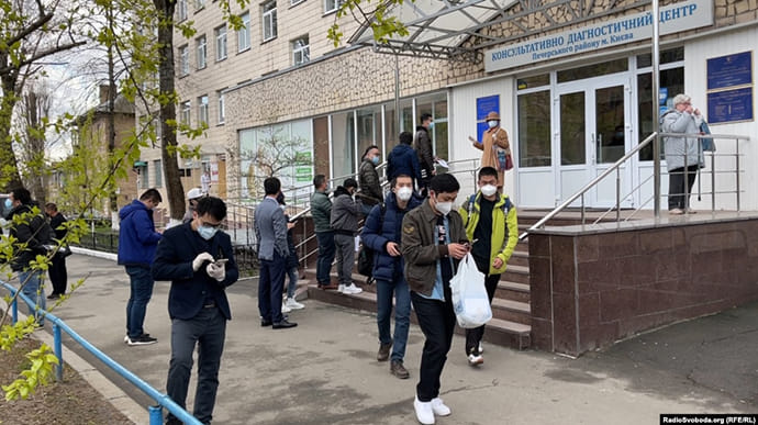 В Одесі вакцинували від COVID-19 близько 1000 громадян Китаю
