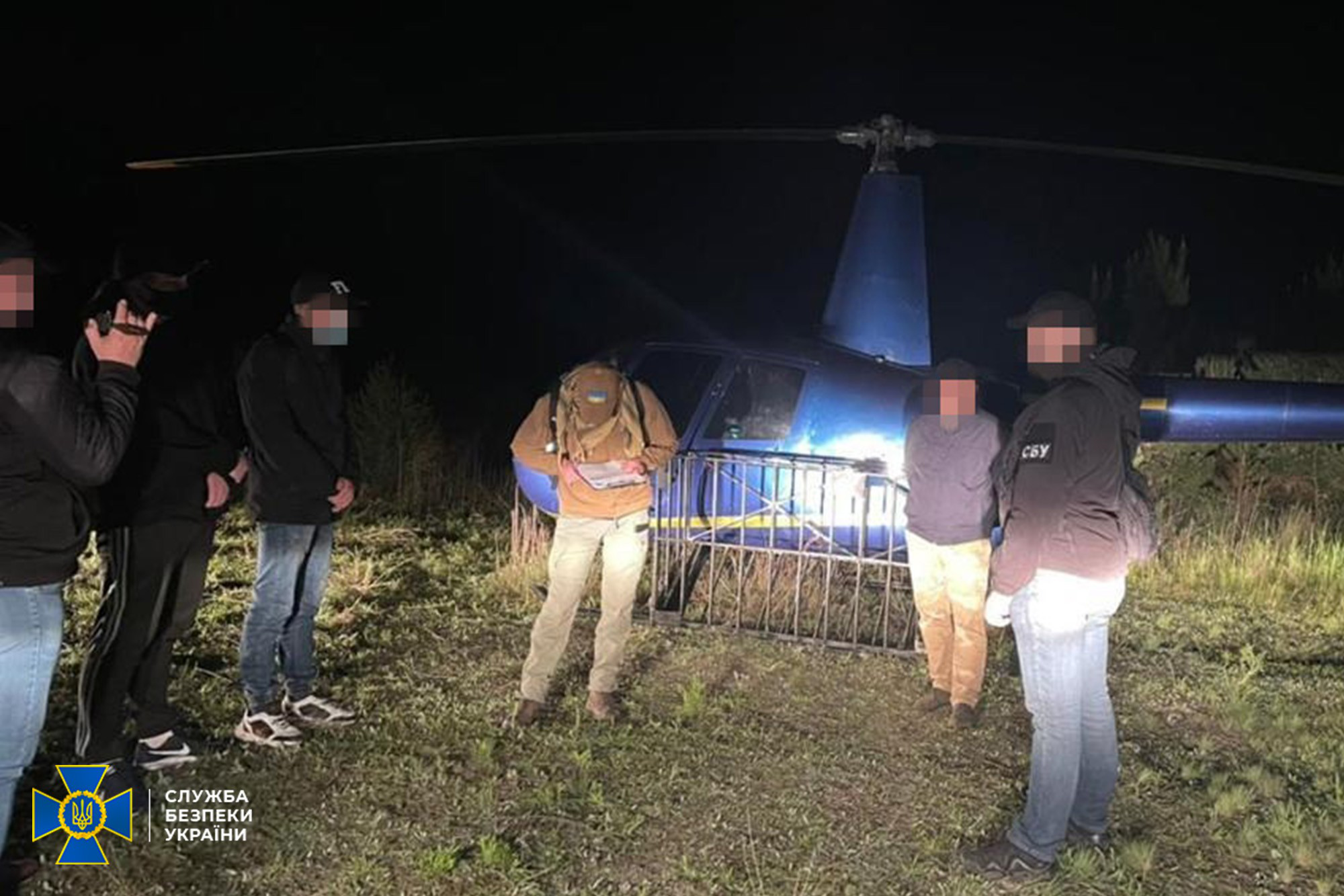 Переправляли цигарки гелікоптером: на Волині СБУ затримала групу злочинців