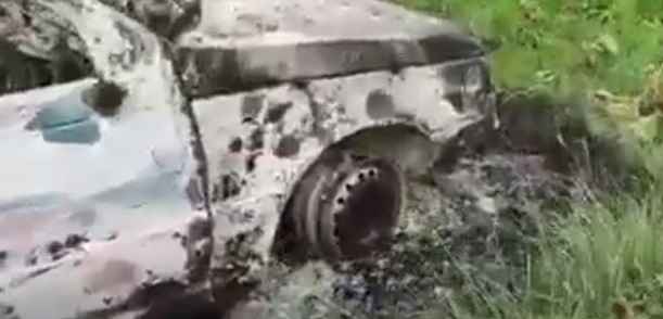 У Княгининку водій зачинився в авто і підпалив себе (відео)