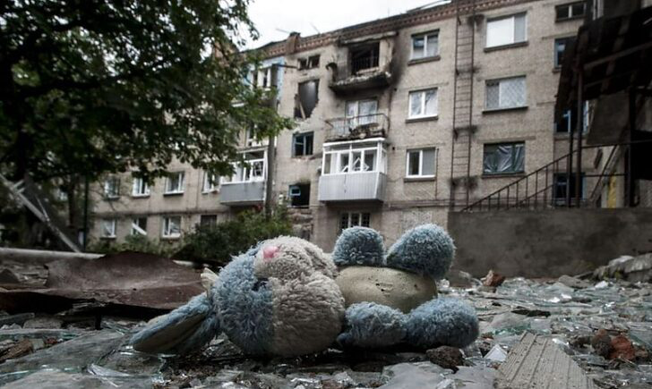 Внаслідок російської агресії на сході України загинуло 240 дітей