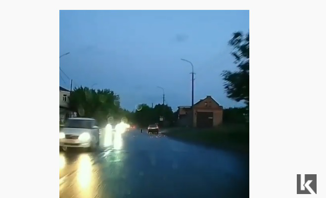 У Луцьку в автомобіля на ходу відлетіло колесо (відео)