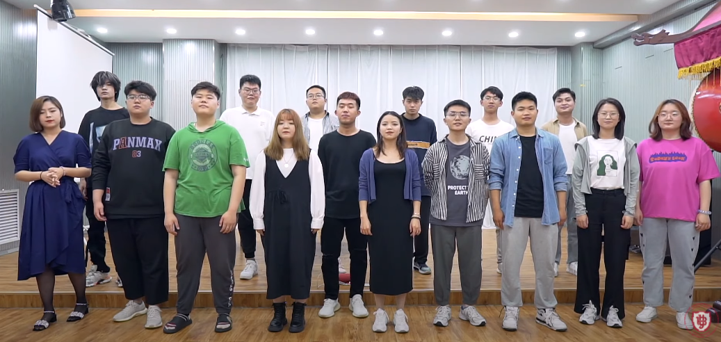 Волинські викладачі навчили китайців співати українською (відео)