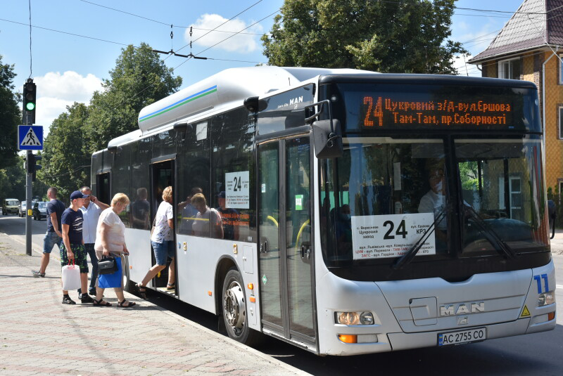 У Луцьку запустили п’ять автобусів MAN на маршрут №24 (фото, відео)