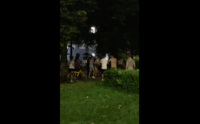 Масова бійка в центрі Луцька: працівнику ЗМІ вистрелили в живіт (відео)