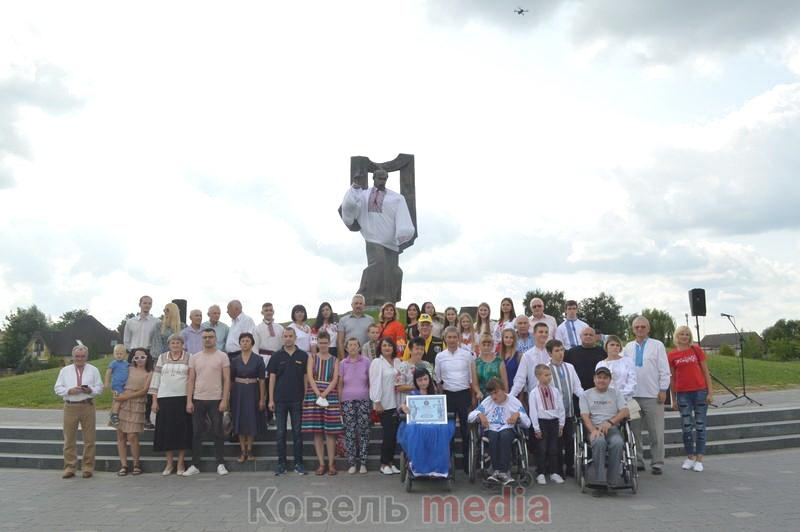 Офіційний рекорд: у Ковелі – найвищий пам'ятник Тарасу Шевченку (фото, відео)