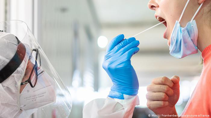 За добу в Україні – 2477 нових випадків коронавірусу