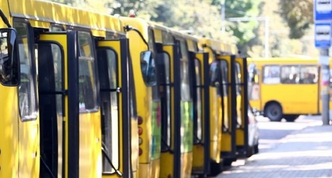 У Луцьку зупинять тролейбуси і змінять маршрути автобусів