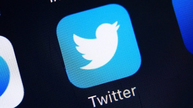 Нова функція: Twitter почне позначати ботів