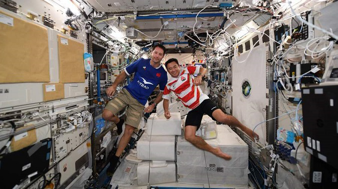 Двоє астронавтів майже сім годин були у космосі