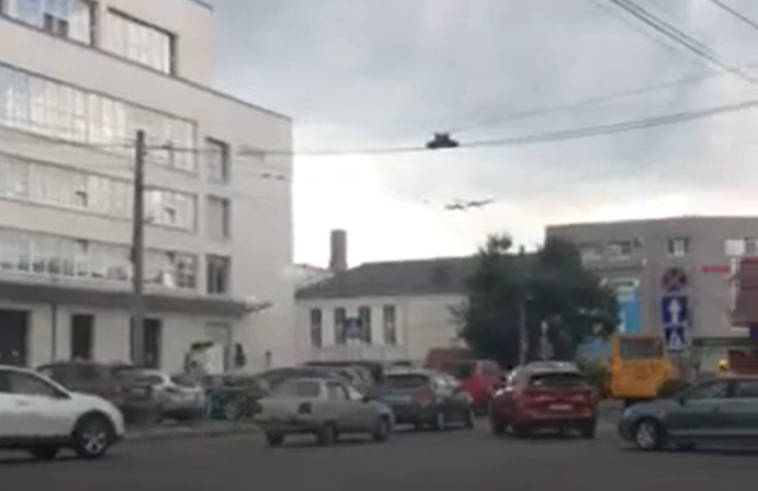 У Луцьку на вулиці Богдана Хмельницького – довжелезний затор (фото)