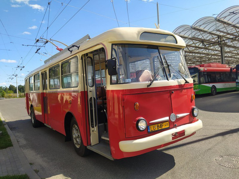 Старий тролейбус із Рівного стане туристичною принадою в Любліні