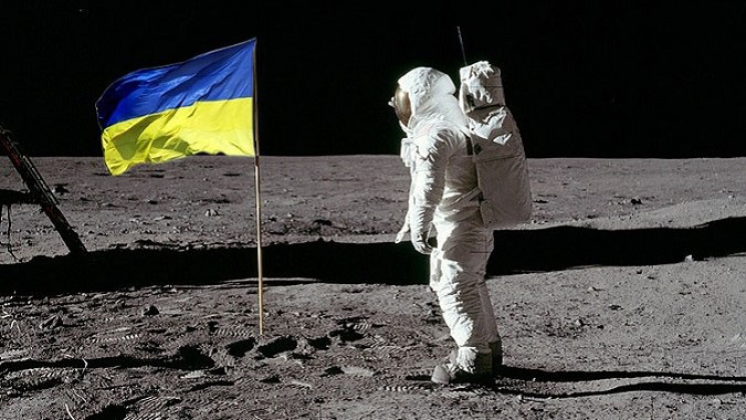 Україна на місяці: синьо-жовтий прапор вирушить у космос