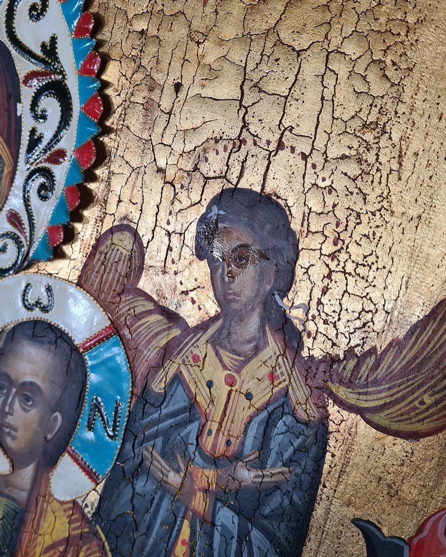 У монастирі на Волині замироточила ікона (фото)