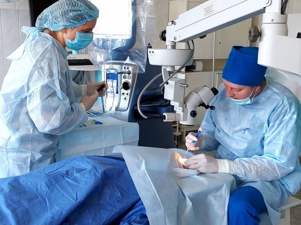 У Володимирі стали можливими операції по заміні кришталика ока (відео)