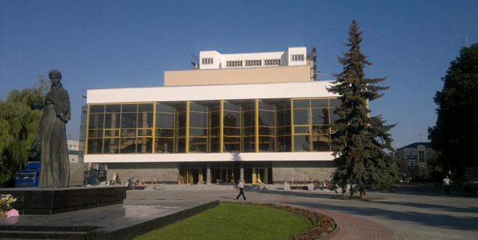 Луцький драмтеатр переплатив за газ майже 400 тисяч гривень