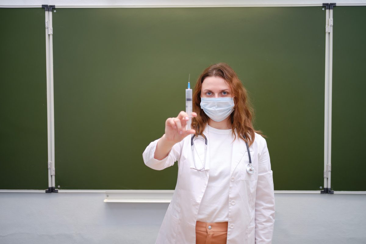 Вакциновані майже всі: волинська гімназія отримала приз за щеплення вчителів
