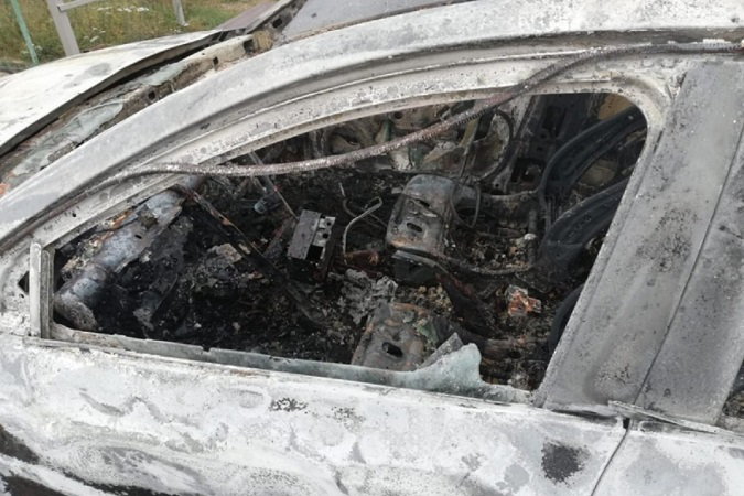 Підозрюють підпал: поліцейські відкрили кримінал через згоріле авто у Луцькому районі