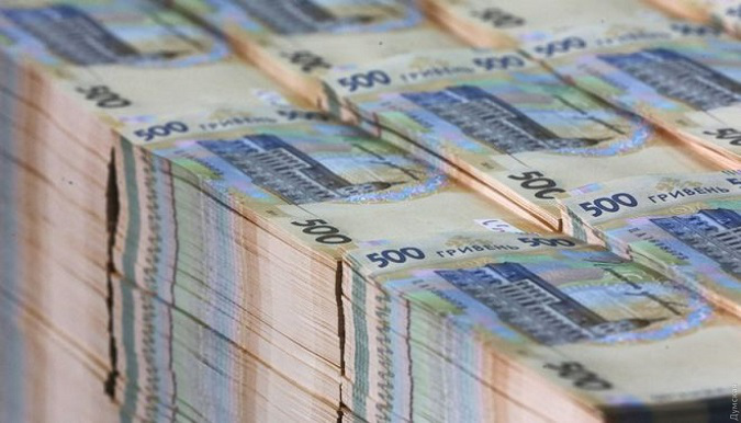 На Волині поліцейський чиновник переказав тещі 800 тисяч гривень бюджетних коштів