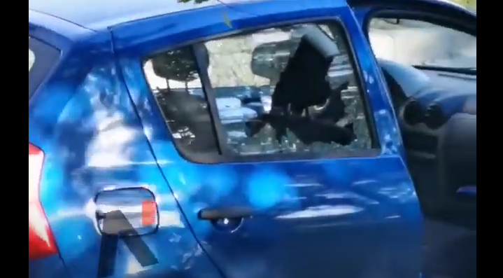 У Луцьку камінь з-під газонокосарки розбив вікно в автомобілі (відео)