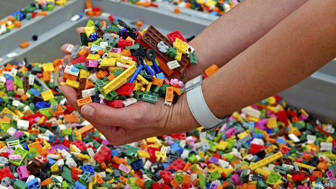 Компанія LEGO відмовилась від гендерних стереотипів у своїй продукції