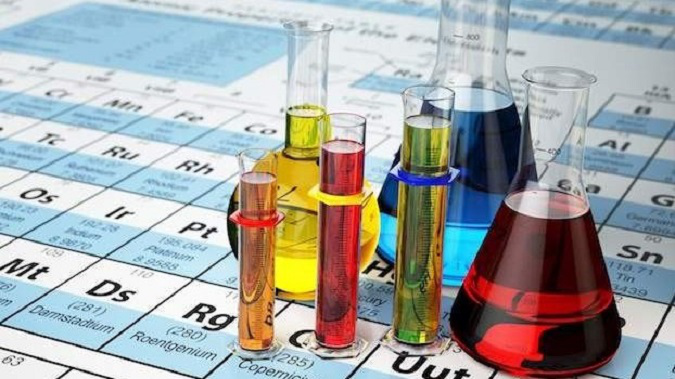 Українські студентки створили застосунок для вивчення хімії