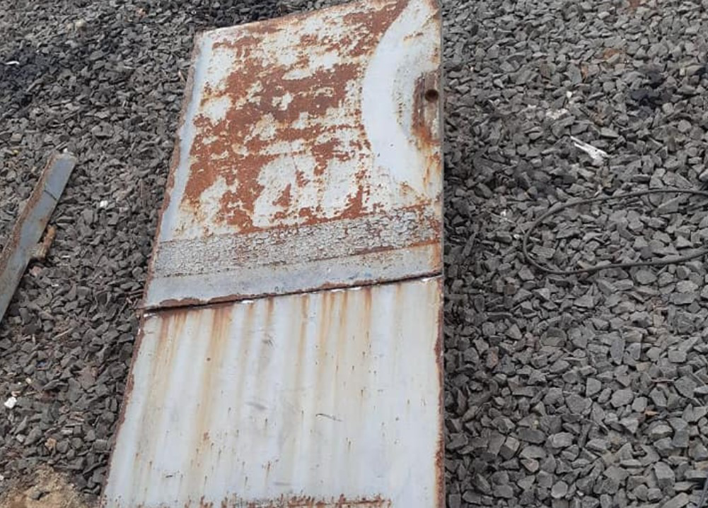 На Ковельщині поліціянти впіймали викрадача металевих воріт (фото)