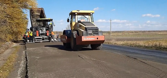 У Луцькому районі почали ремонт чотирьох кілометрів дороги (відео)
