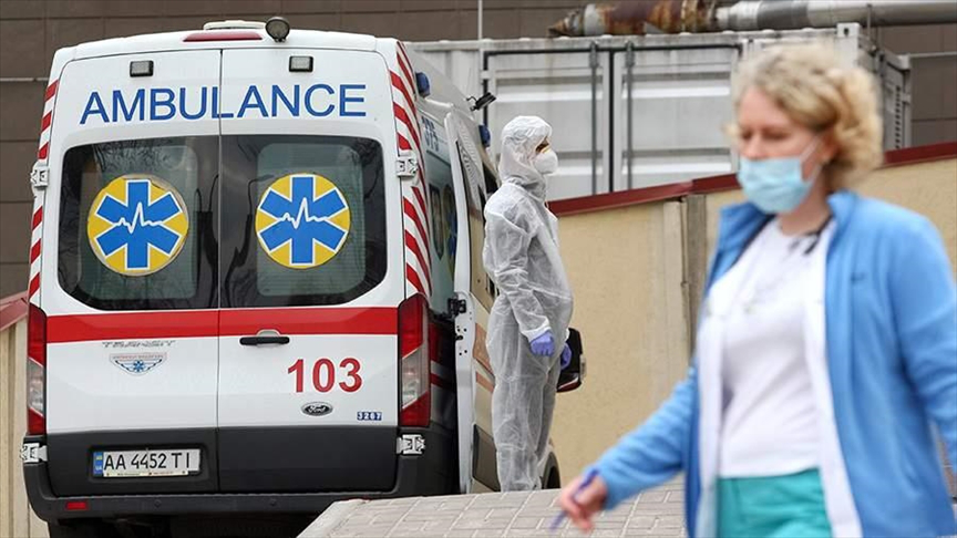 В Україні за добу 23 283 нові випадки коронавірусу, померло 816 людей