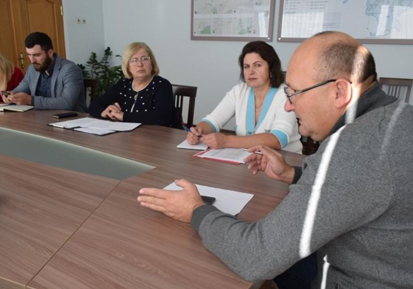 На Любешівщині напрацьовують важливий для розвитку освіти документ (фото)