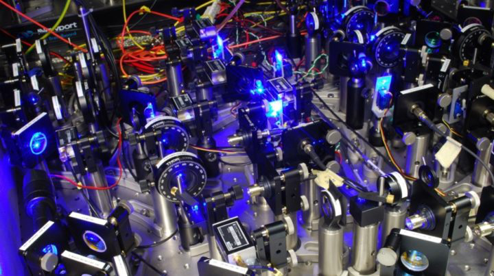 Лазерне охолодження квантових газів