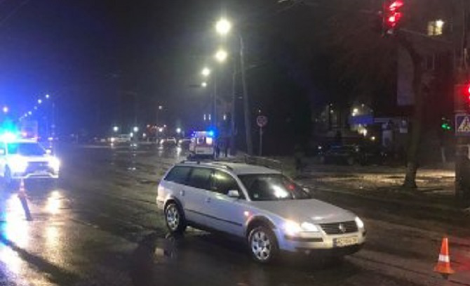 У Луцьку на Ковельській Volkswagen збив дитину на переході (фото)