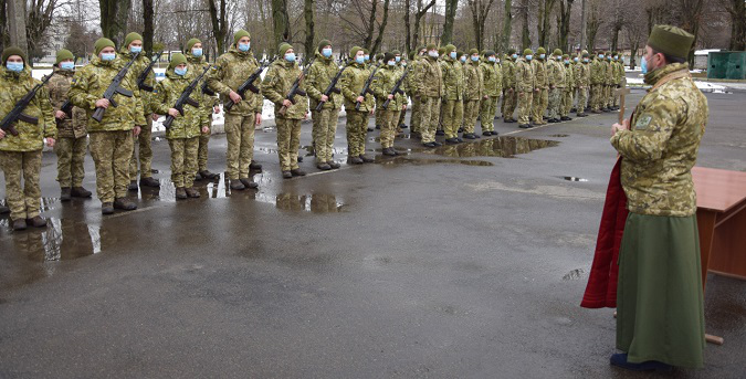 У Луцьку прикордонники-новобранці склали військову присягу (фото)