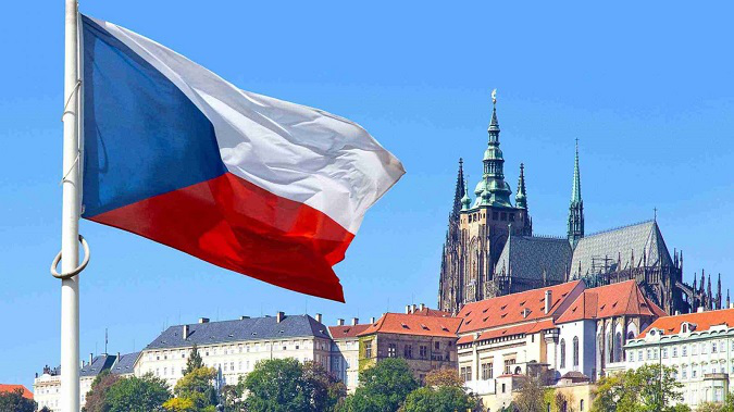 Чехія вимагатиме негативний ПЛР-тест навіть від вакцинованих українців