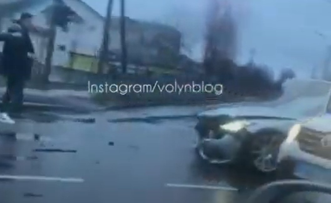 У Луцьку на Ковельській сталася аварія (відео)