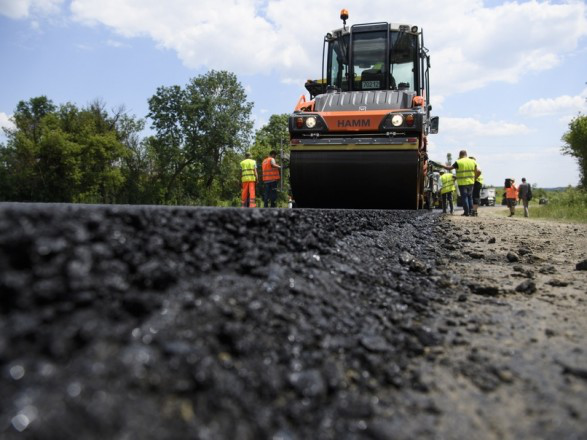 У 2022 році на ремонт доріг на Волині спрямують понад 800 мільйонів гривень
