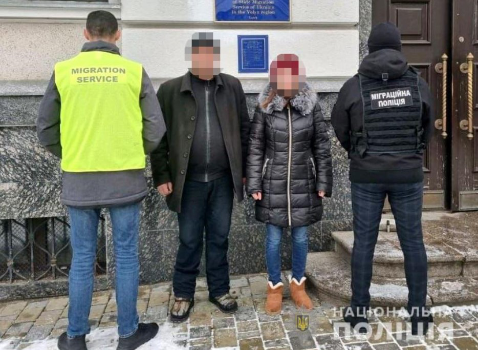 У Луцьку поліцейські впіймали двох азербайджанських нелегалів (відео)