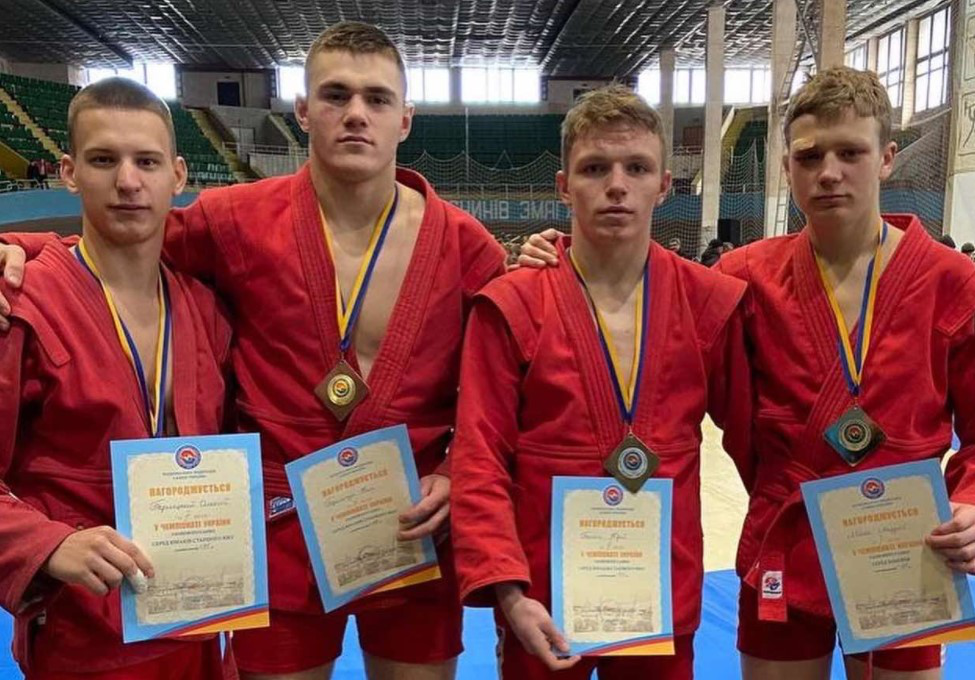 Волинські спортсмени здобули три медалі на чемпіонаті України з бойового самбо