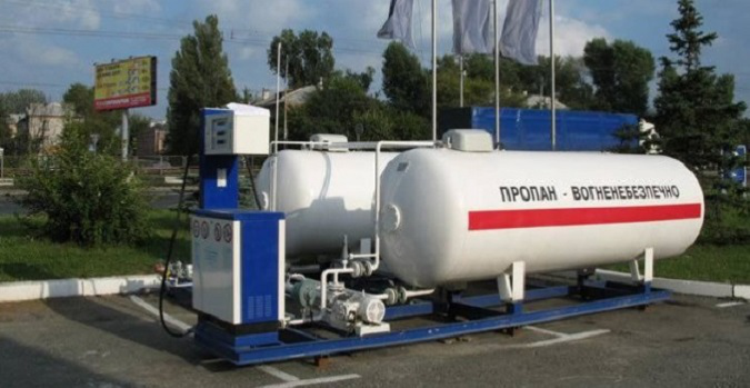 В Україні призупиняє роботу одна з найбільших мереж газових заправок