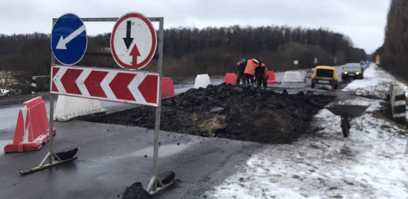 У Луцькому районі ремонтують дорогу між Ківерцями й Дачним (фото)