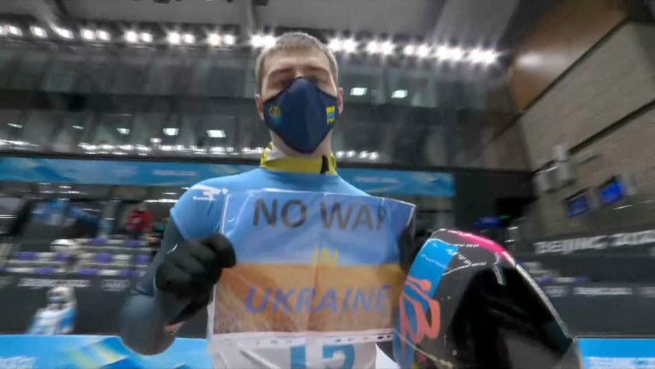 «Ні війні в Україні»: український атлет провів мовчазний протест на Олімпіаді-2022