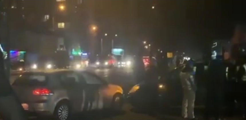 У Луцьку на розі Ковельської та Миру зіткнулися два авто (відео)