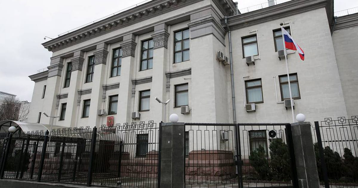 Росія оголосила евакуацію своїх дипломатів з України